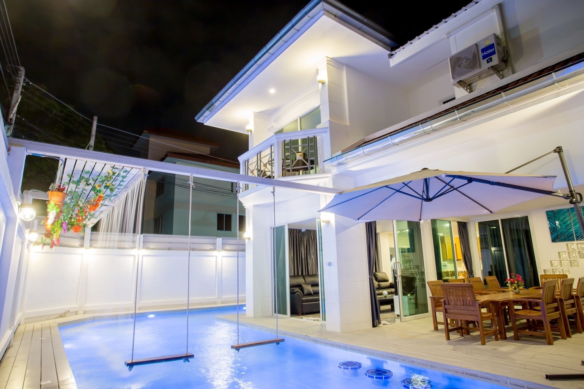The Ville Modern Viewpoint Pool Villa باتايا المظهر الخارجي الصورة